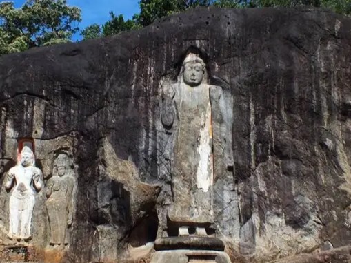 Rock Carving Buduruwagala Rajamaha Viharaya - Top attraction in Ella, Sri Lanka