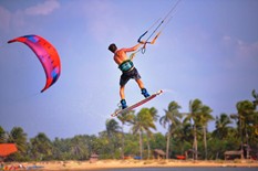 Kitesurfing - Top attraction in Kalpitiya, Sri Lanka